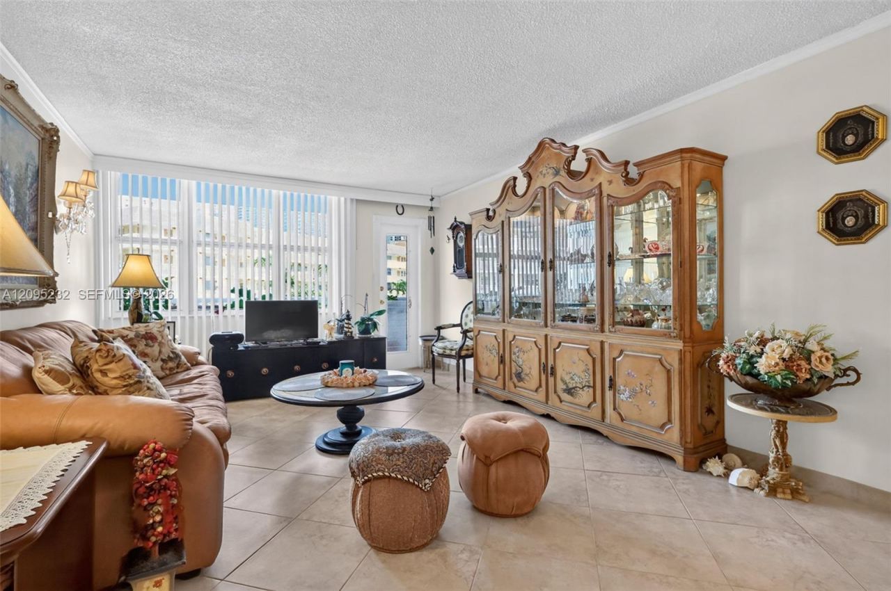 1913 S Ocean Dr, Unit 230, Hallandale Beach, FL 33009 Photo