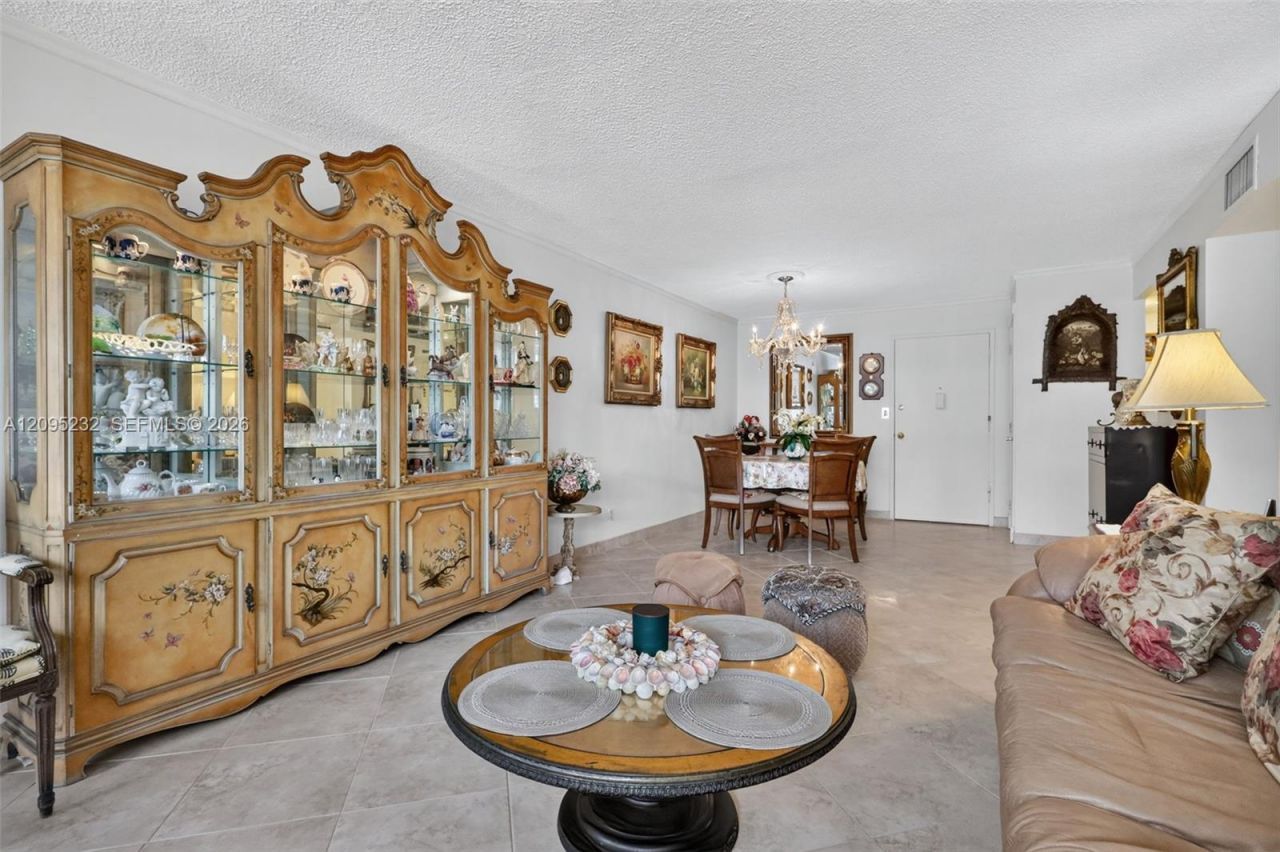 1913 S Ocean Dr, Unit 230, Hallandale Beach, FL 33009 Photo