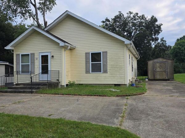 1021 E Cherry Street , Milan, TN 38358