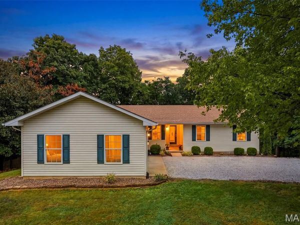 779 Schluersburg Road , Augusta, MO 63332