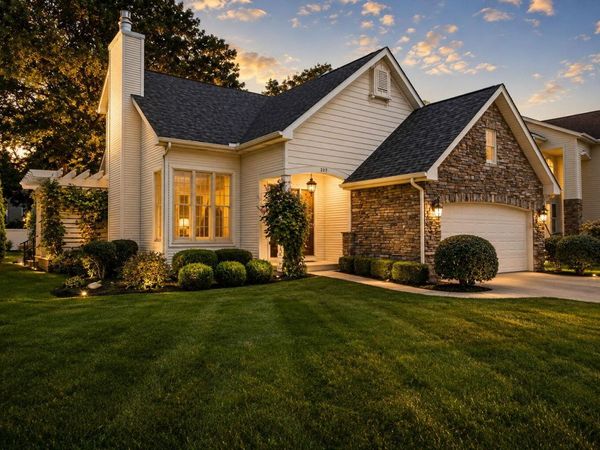 207 Kraus Drive , Valparaiso, IN 46383