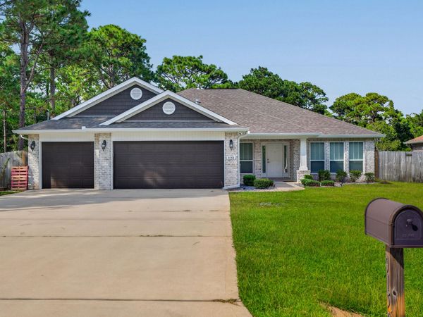 9150 Ridge Drive, Navarre, FL 32566