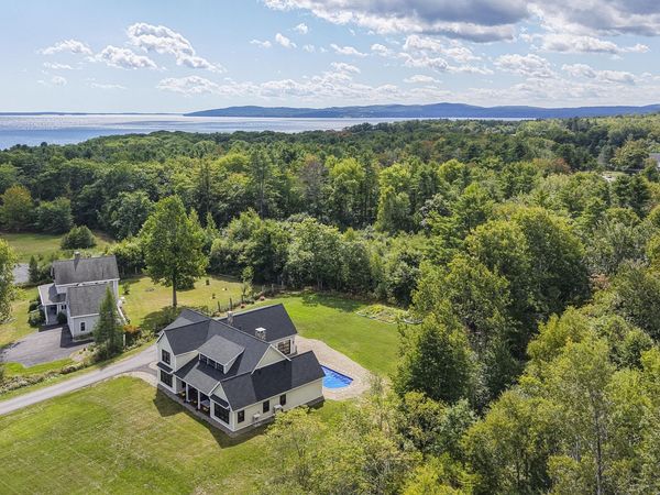 12 Banks Terrace , Searsport, ME 04974