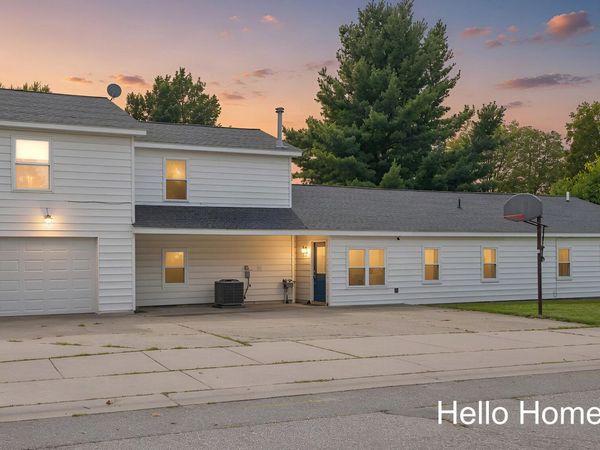 415 Grand Rapids Street, Middleville, MI 49333