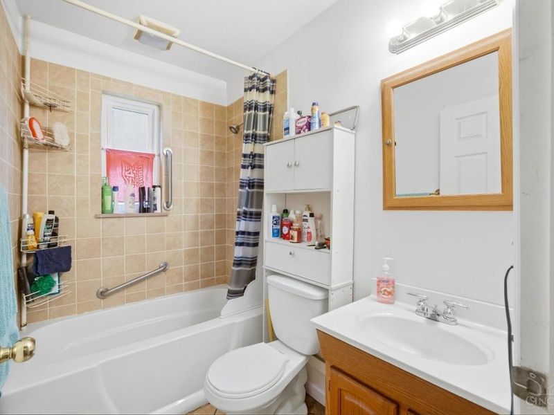 8554 Plainfield Road, Sycamore Township, OH 45236 Photo 15