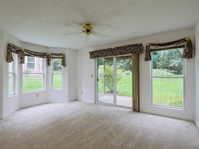 8404 Ridge Pointe Court, Cincinnati, OH 45237 Photo 6