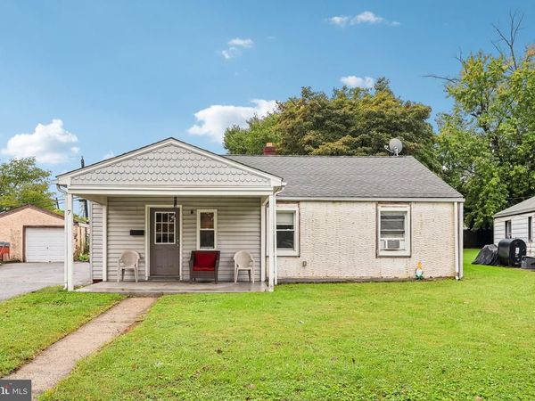 7 HURFORD PLACE, ASTON, PA 19014