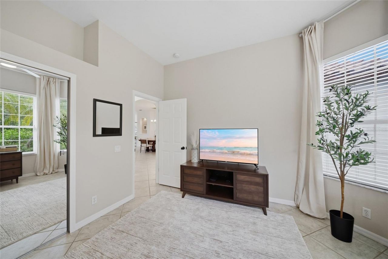 7029 Lennox Place, University Park, FL 34201 Photo