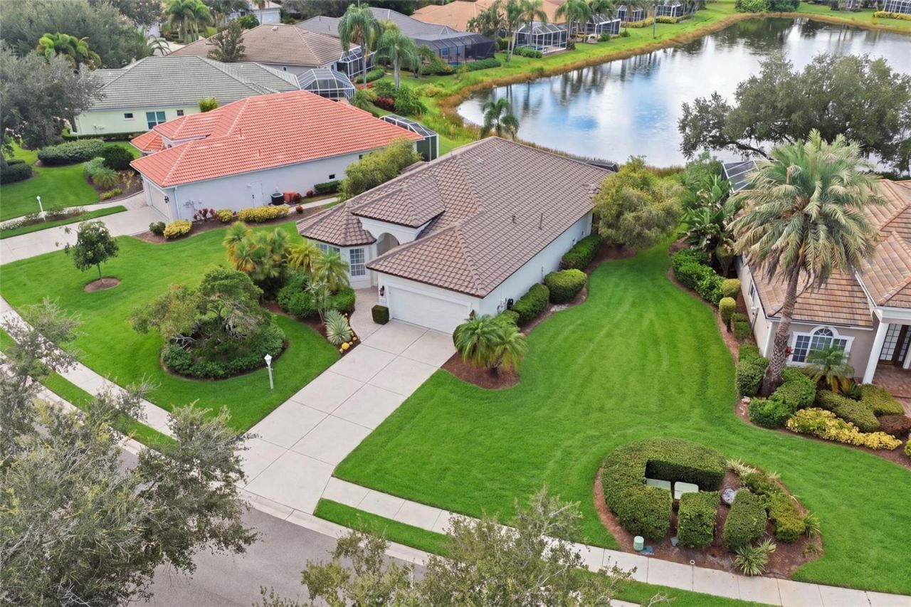 7029 Lennox Place, University Park, FL 34201 Photo
