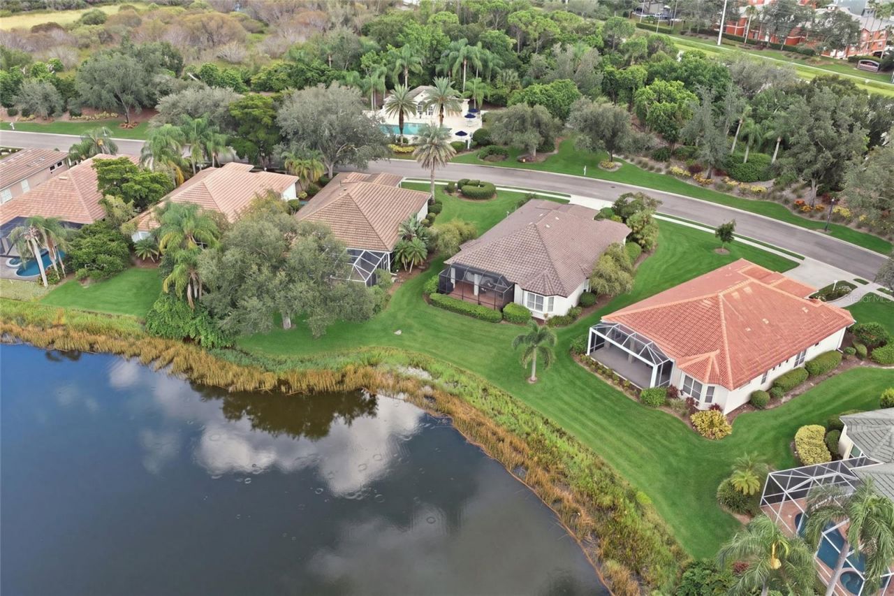 7029 Lennox Place, University Park, FL 34201 Photo