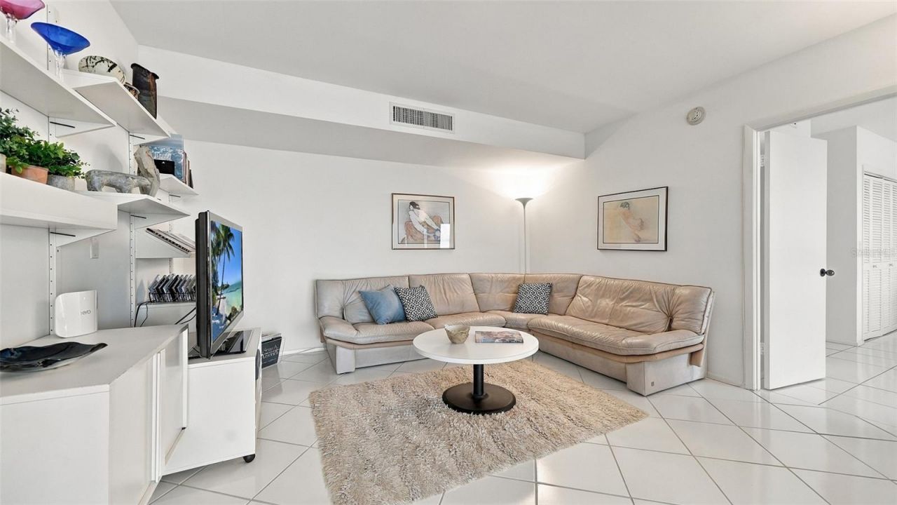 2525 Gulf Of Mexico Drive, Unit 7B, Longboat Key, FL 34228 Photo