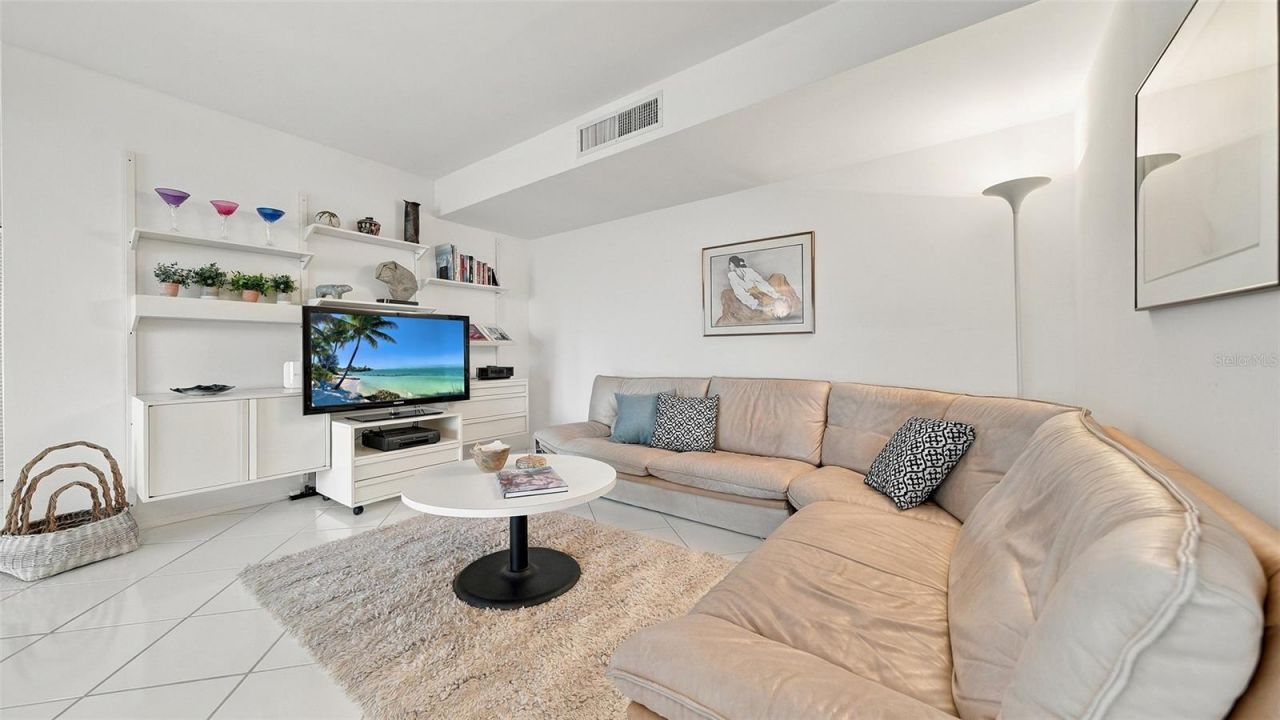 2525 Gulf Of Mexico Drive, Unit 7B, Longboat Key, FL 34228 Photo