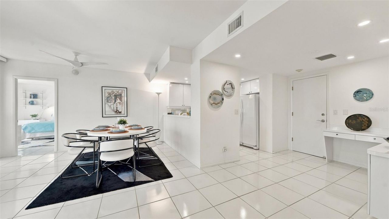 2525 Gulf Of Mexico Drive, Unit 7B, Longboat Key, FL 34228 Photo