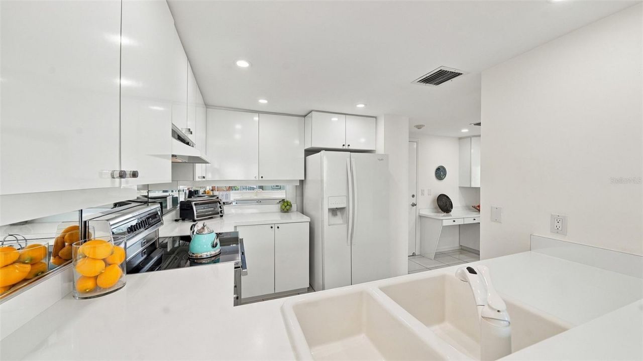 2525 Gulf Of Mexico Drive, Unit 7B, Longboat Key, FL 34228 Photo