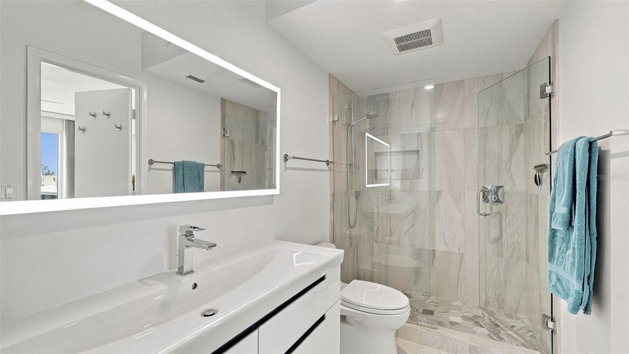 2525 Gulf Of Mexico Drive, Unit 7B, Longboat Key, FL 34228 Photo