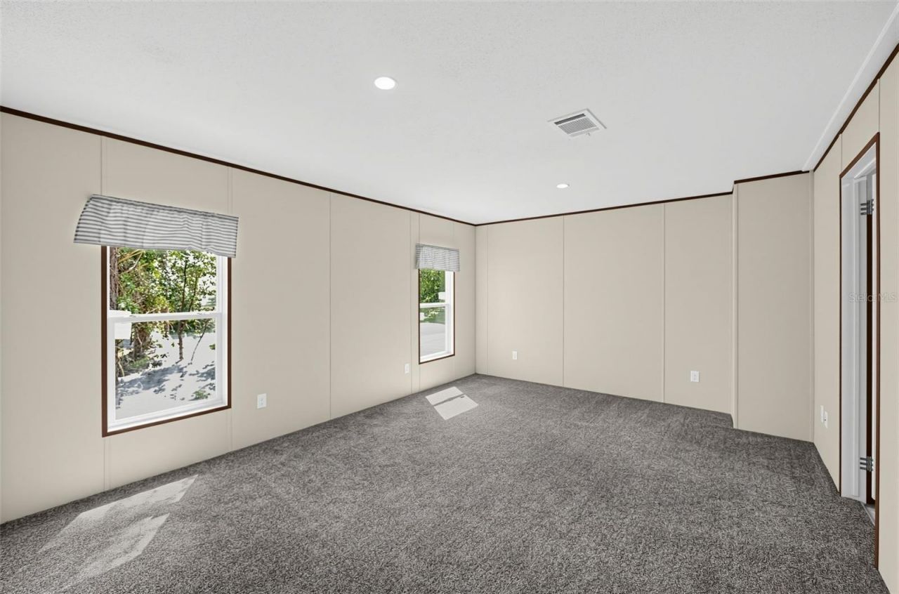 25300 Mardon Circle , Paisley, FL 32767 Photo