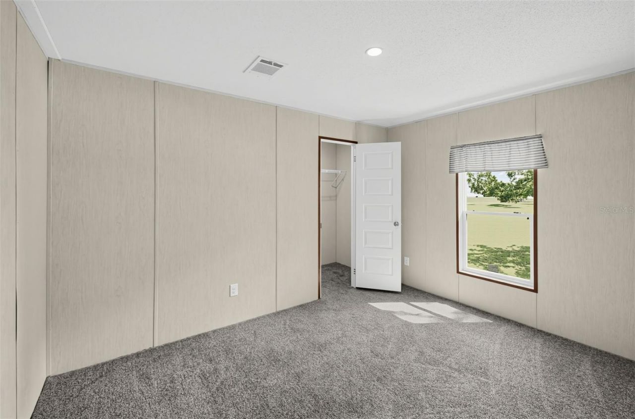 25300 Mardon Circle , Paisley, FL 32767 Photo