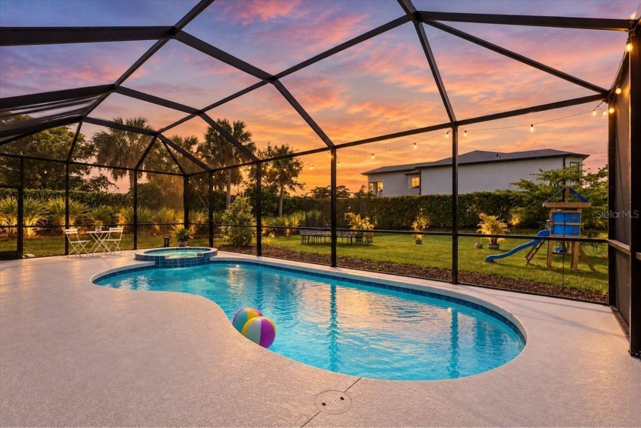 9303 Starry Night Avenue , Sarasota, FL 34241 Photo