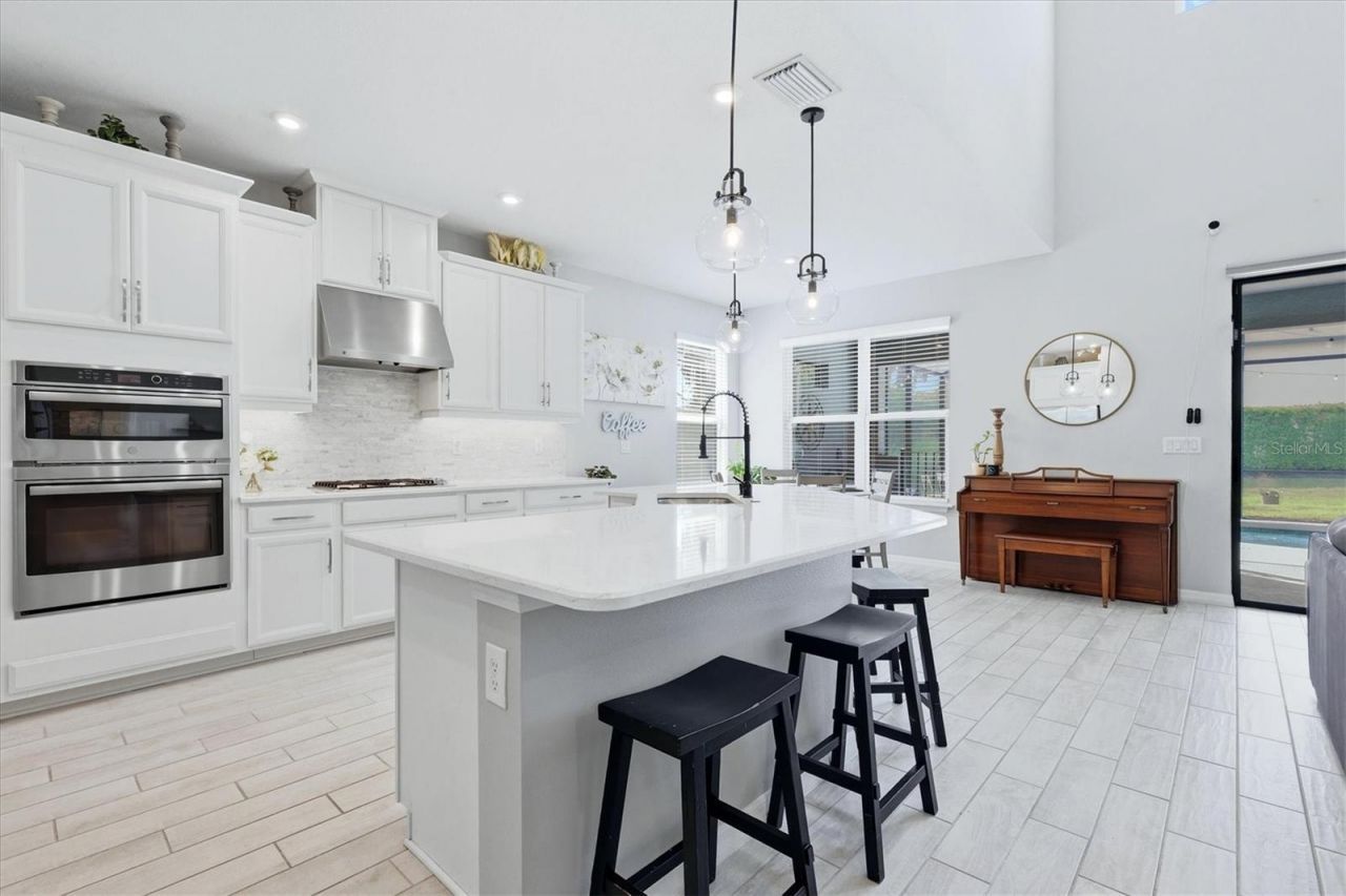 9303 Starry Night Avenue , Sarasota, FL 34241 Photo