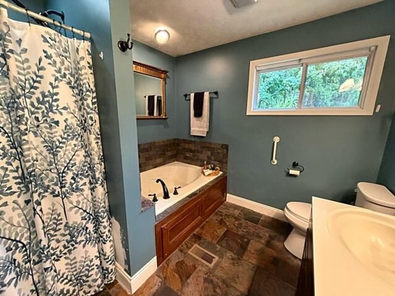 1232 Holly Drive, Springfield, OH 45504 Photo 18