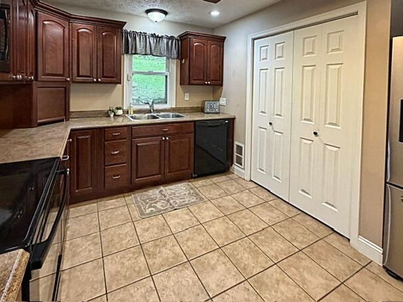1232 Holly Drive, Springfield, OH 45504 Photo 63