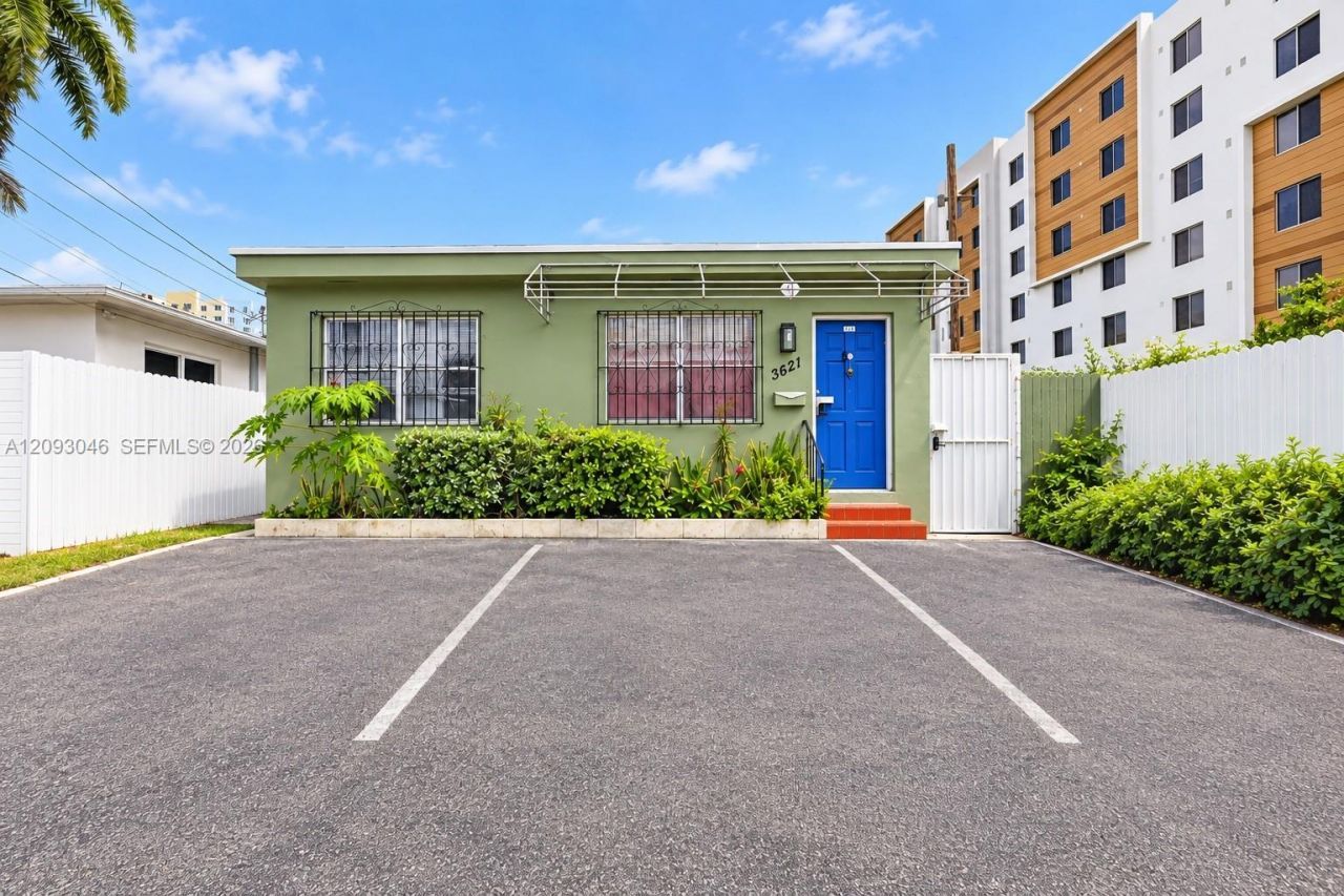3621 NW 23rd Ave, Miami, FL 33142 Photo