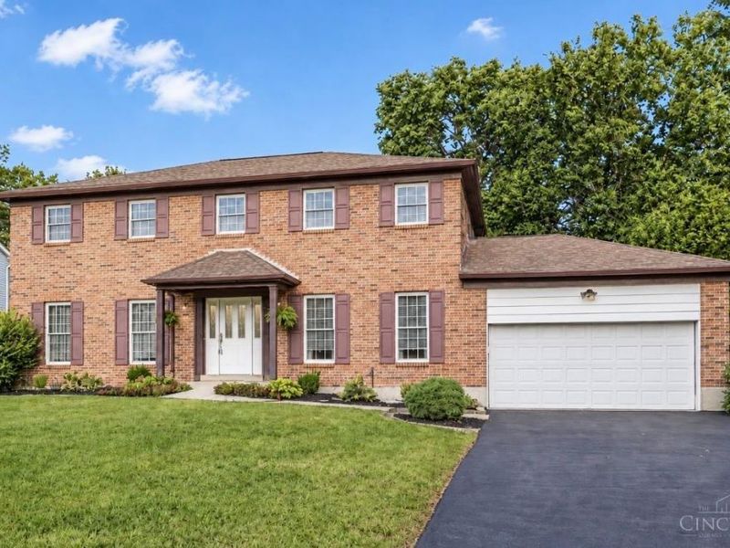 2331 Donnington Lane, Anderson Township, OH 45244 Photo 2