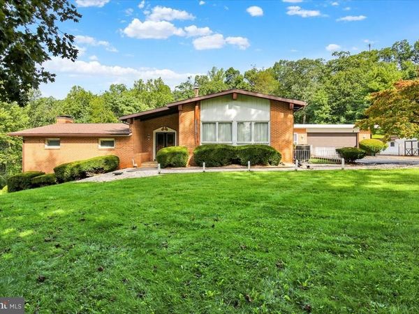 185 N RIDGE ROAD , REINHOLDS, PA 17569