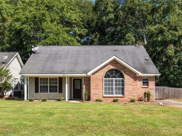 9420 Copperfield Drive N, Mobile, AL 36608