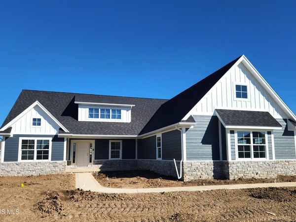 25256 John F. Mccarthy Way, Perrysburg, OH 43551