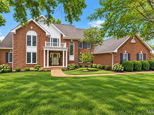 612 Roundstone Drive, Weldon Spring, MO 63304