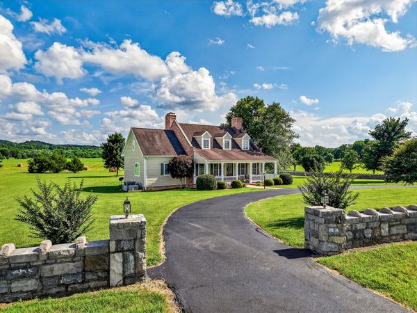 119 Herb Garden Dr , Fayetteville, TN 37334