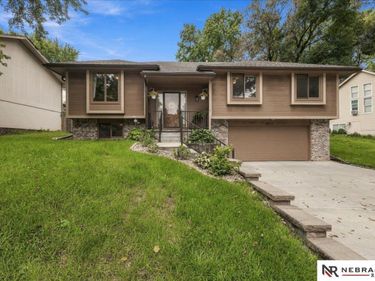 4319 Jerry Gilbert Circle, Bellevue, NE 68123