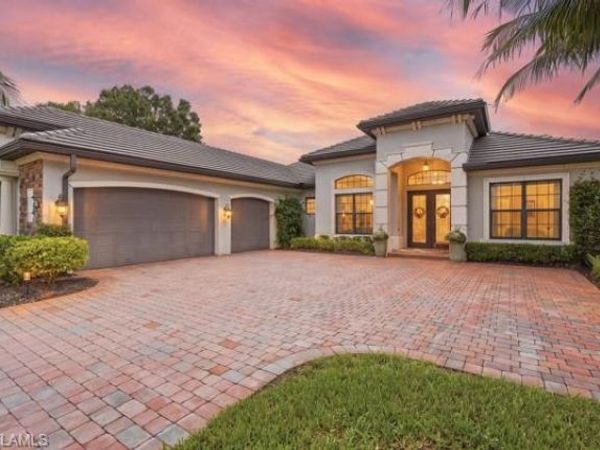 9939 Corso Bello DR , NAPLES, FL 34113
