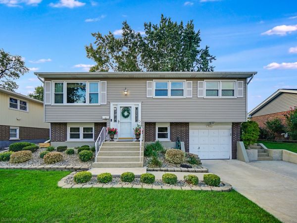 7445 161 Street , Tinley Park, IL 60477