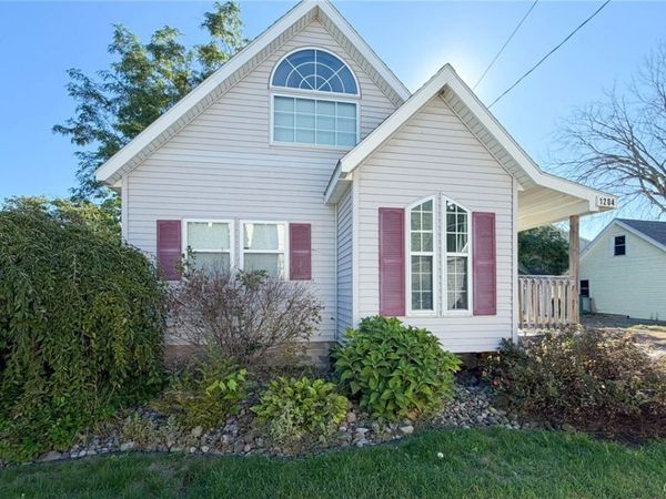 1204 Park Avenue , Sylvan Beach, NY 13157
