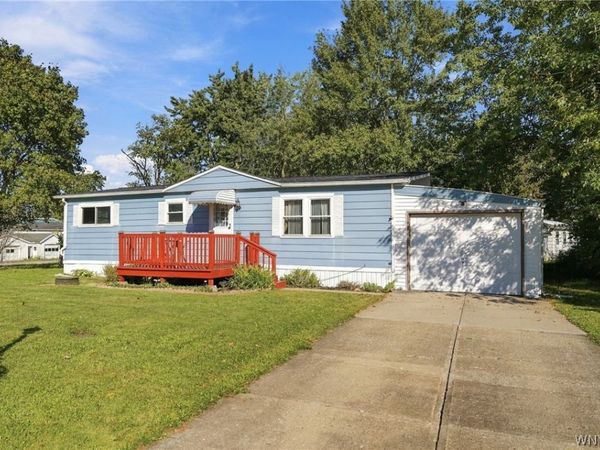 29 Quarry Hill , Akron, NY 14001