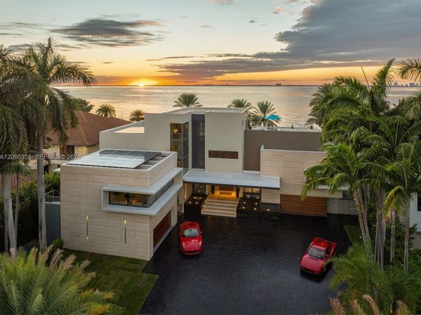 360 Harbor Dr , Key Biscayne, FL 33149