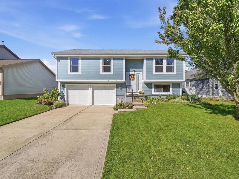 8650 Cadet Drive S, Galloway, OH 43119 Photo 3