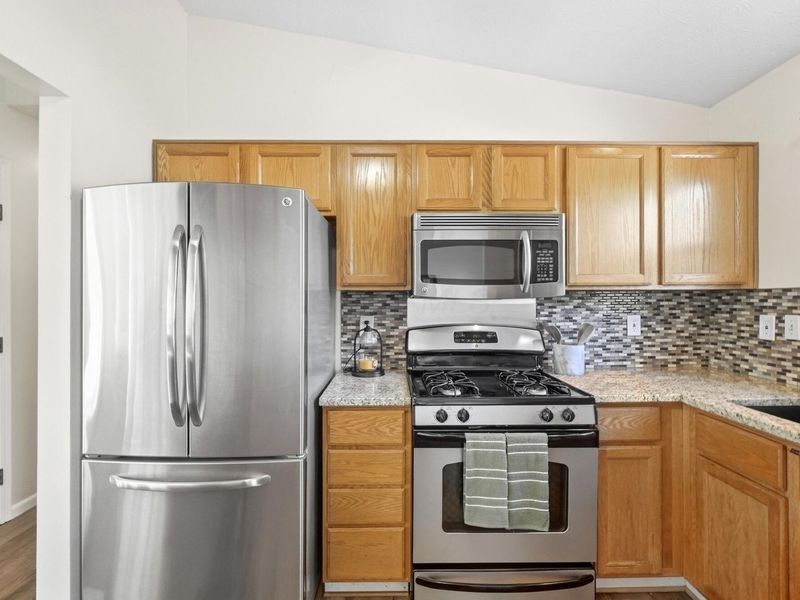 8650 Cadet Drive S, Galloway, OH 43119 Photo 9