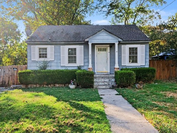 414 4th Ave , Murfreesboro, TN 37130