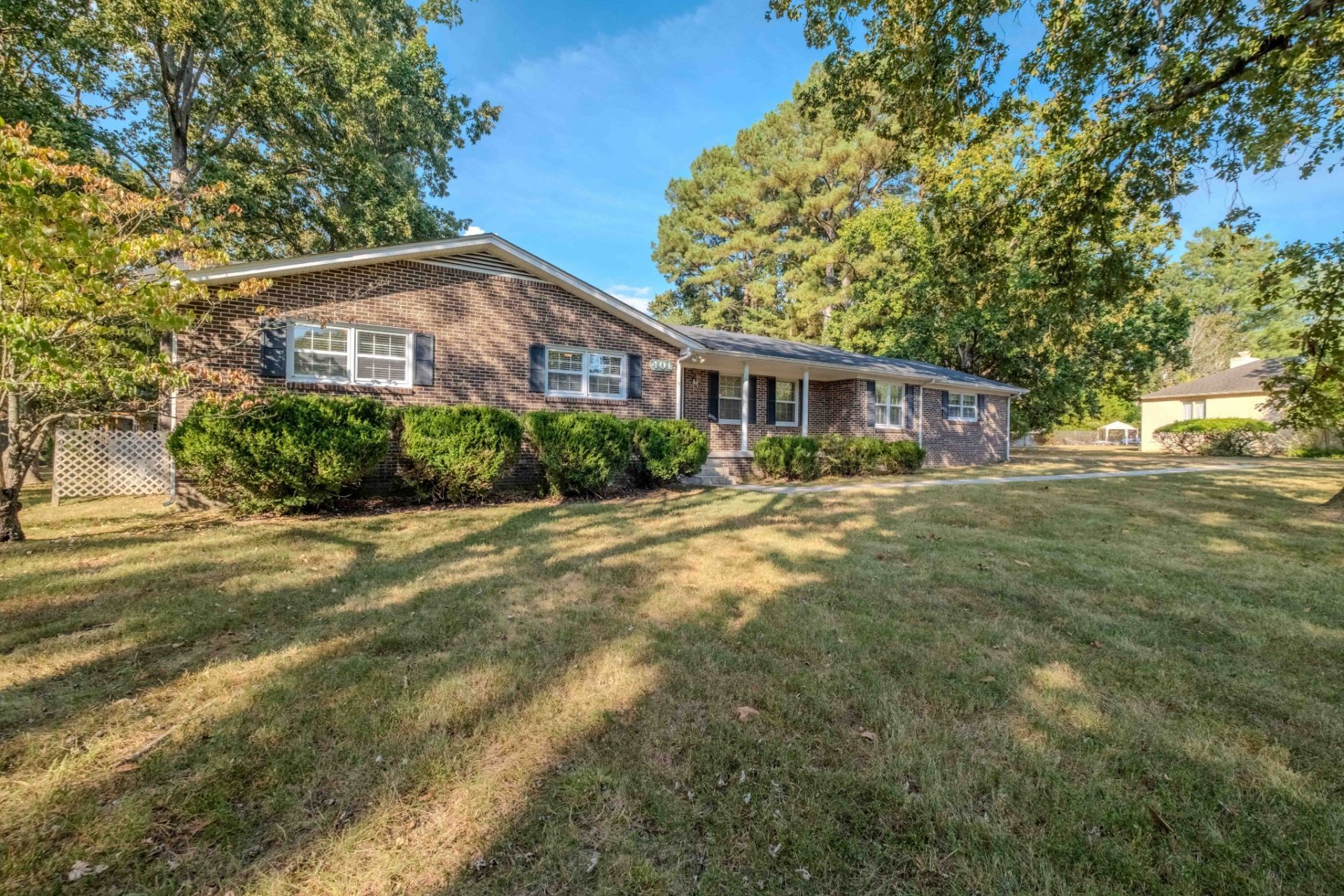 401 Twelve Oaks Rd , Tullahoma, TN 37388 Main Photo