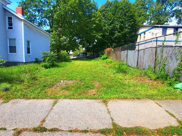 36 Smith Street , Poughkeepsie, NY 12601
