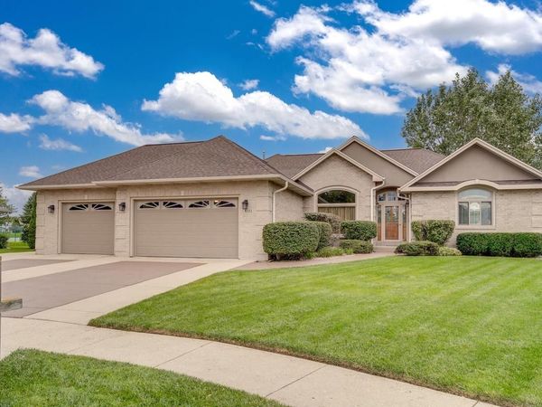 8223 68th AVENUE, Kenosha, WI 53142