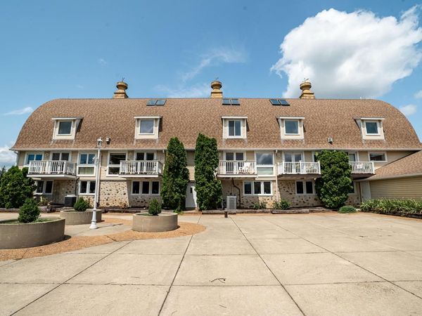28641 N Lake DRIVE, Unit 3C, Waterford, WI 53185