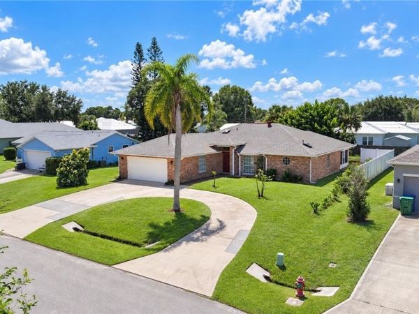 1037 Topsail Lane , Sebastian, FL 32958