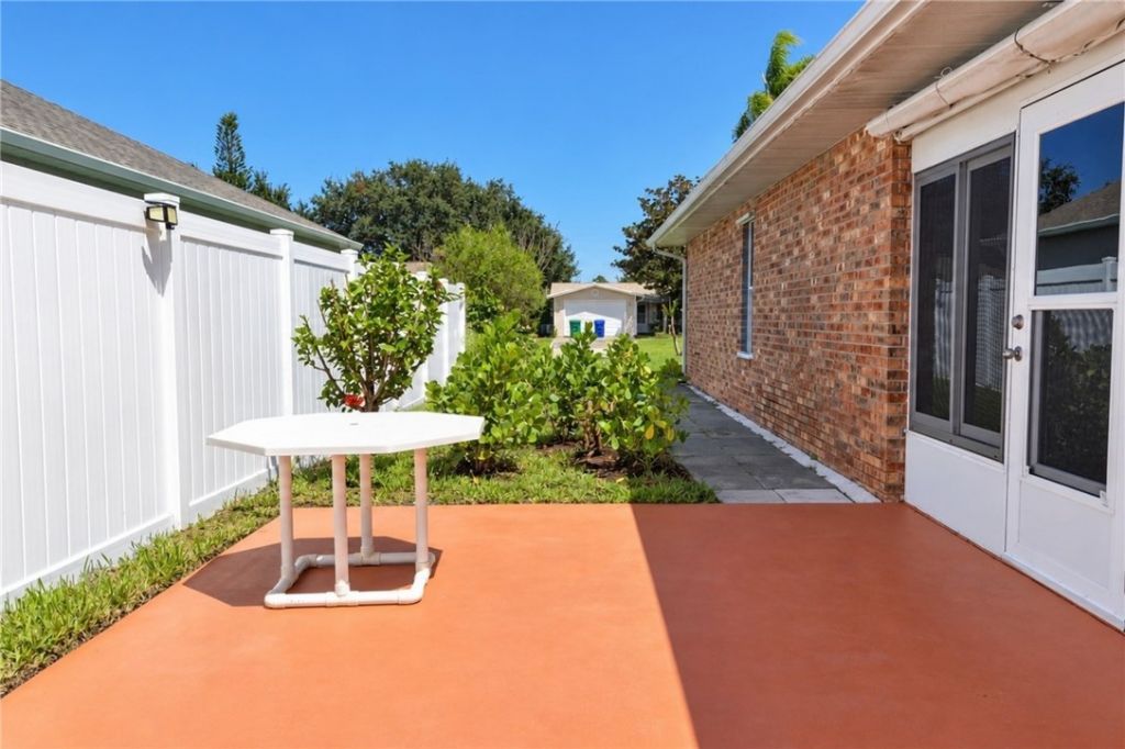 1037 Topsail Lane , Sebastian, FL 32958 Photo