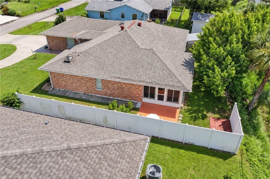 1037 Topsail Lane , Sebastian, FL 32958 Photo