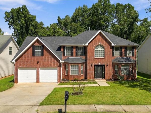 645 Wildboar Court , Fairburn, GA 30213