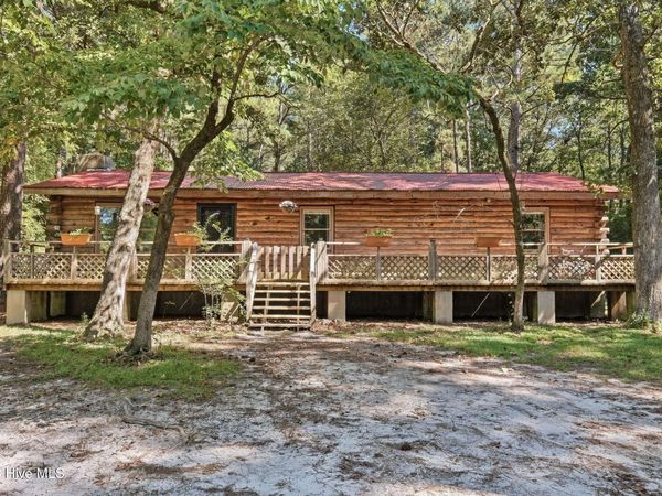 1067 Mcpherson Road , Vass, NC 28394